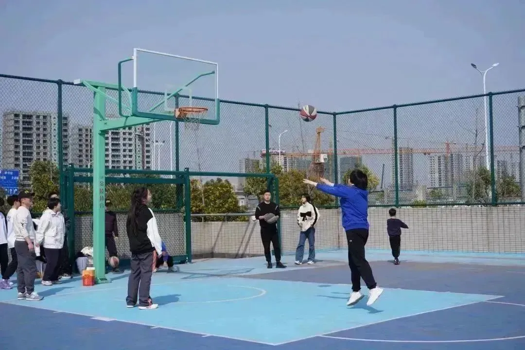 为什么智能穿戴设备对篮球运动员发展重要_2